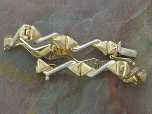 Item Photo 3