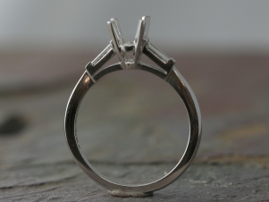Item Photo 3