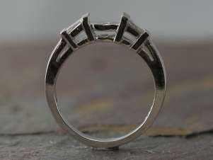 Item Photo 3