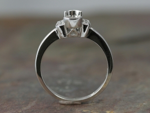 Item Photo 3
