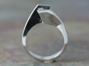 Item Photo 3